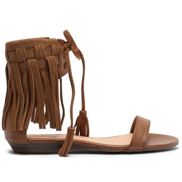 Very Volatile Aubrey Fringe Sandal - Picture 3 of 7